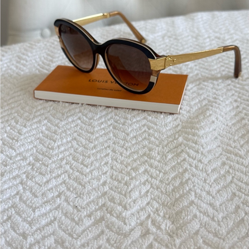Louis Vuitton Black and Gold Sunglasses, discontinued style!